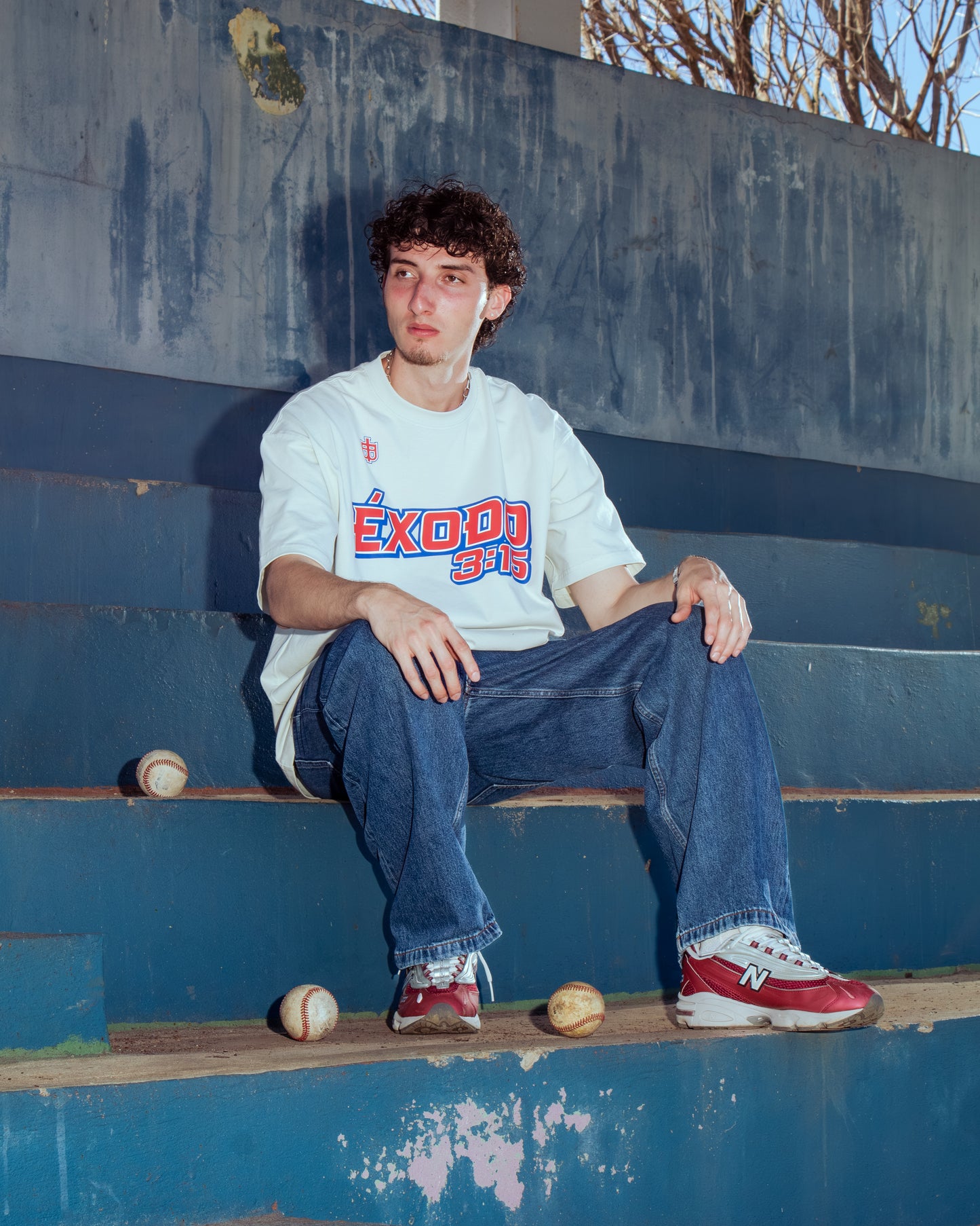 Off-White Oversized Faith Tee - Éxodo 3:15