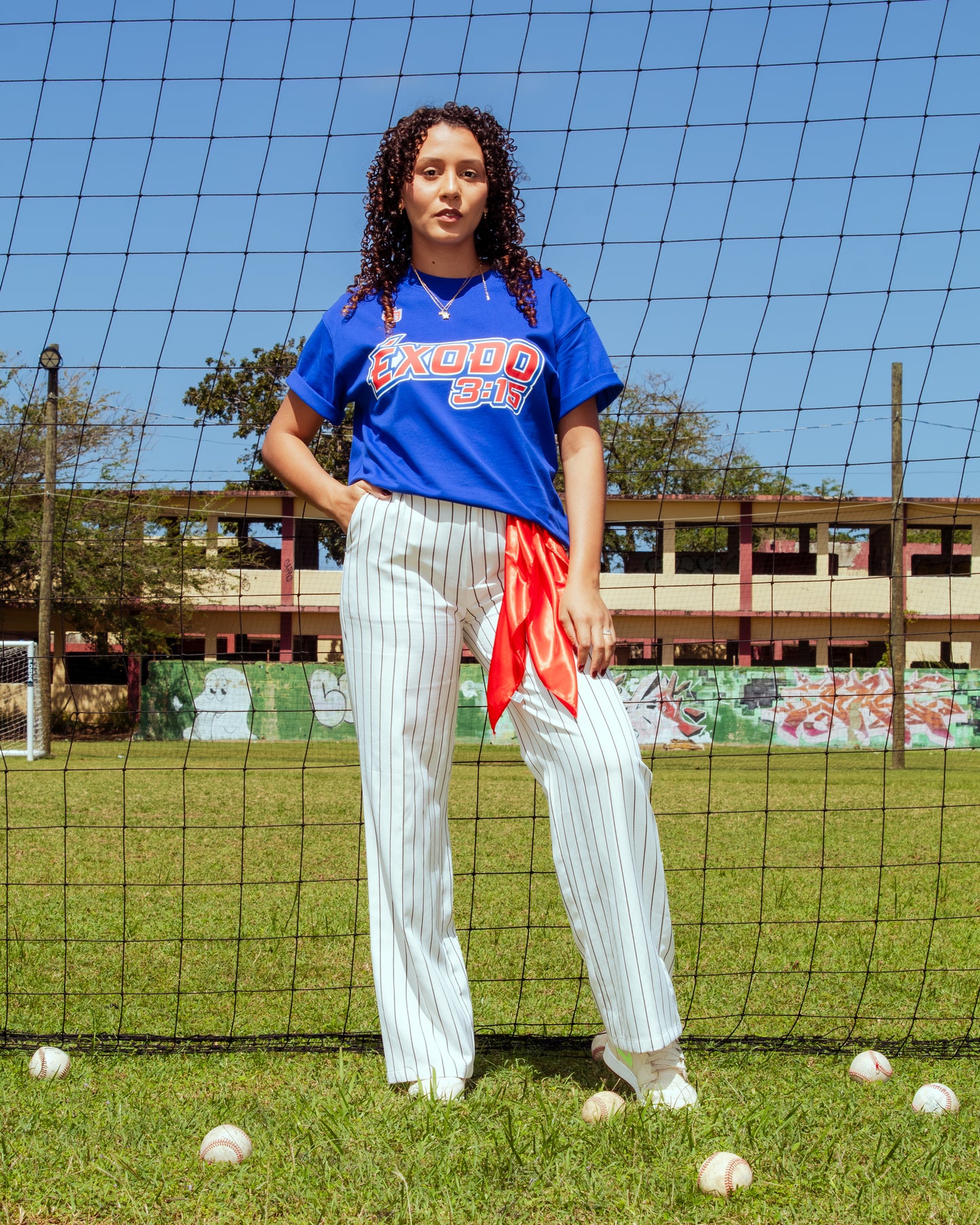 Blue Oversized Faith Tee - Éxodo 3:15